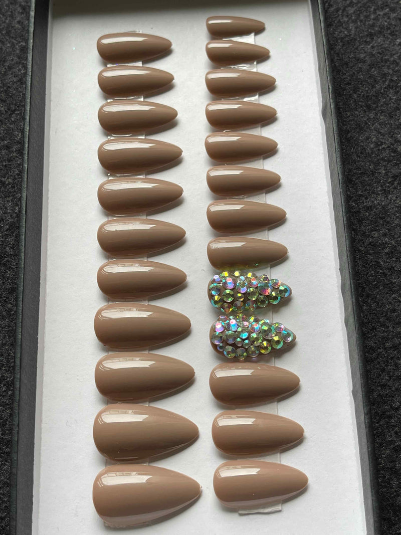 Peanut - Glänzend Mandel