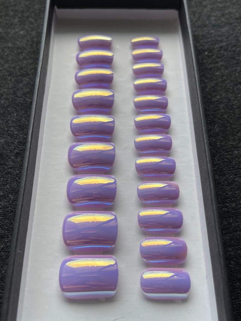 Lavender Shadow - Glänzend Quadrat
