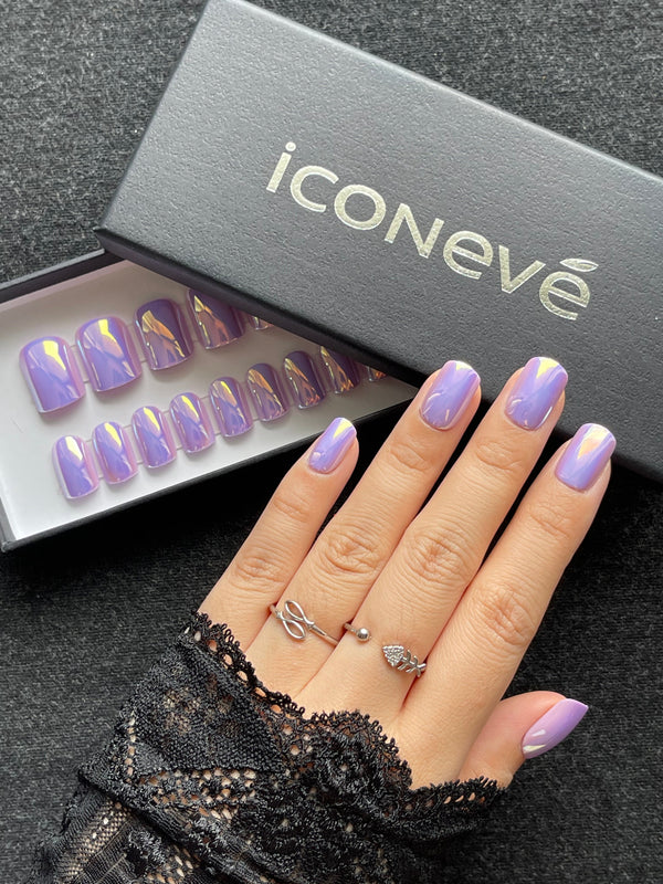 Lavender Shadow - Glänzend Quadrat