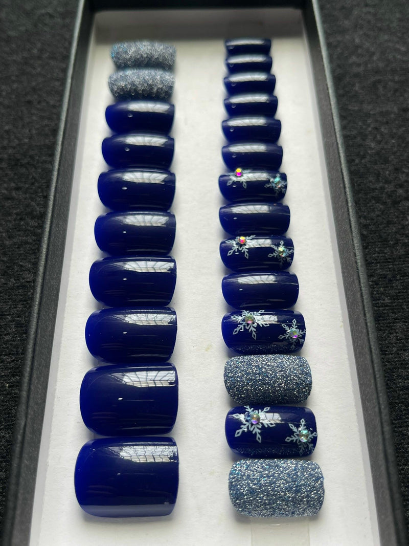 Blue Snow - Glänzend Quadrat